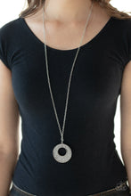 Load image into Gallery viewer, Paparazzi Necklace π Glitzy Glow - Silver Necklace