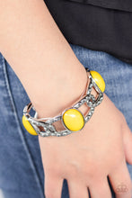 Load image into Gallery viewer, Dreamy Gleam - Yellow
