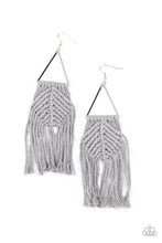 Load image into Gallery viewer, Macrame Jungle - Silver
